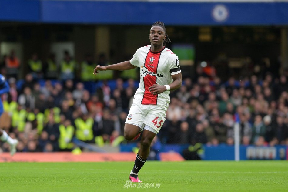 身高优势的 身高优势的